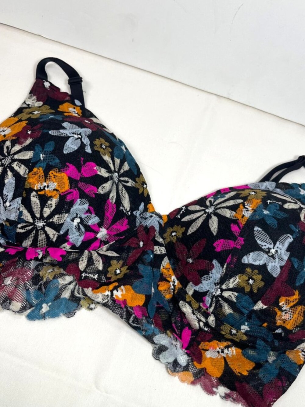 Victoria Secret PINK Lace Floral Bralette Pushup Padded Bra MDD Black Flower